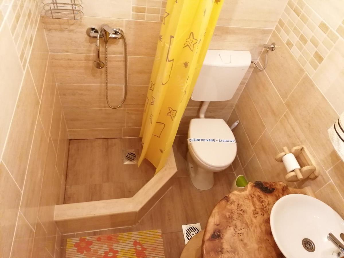 Apartmani Zuti Leptir Rednek Kültér fotó