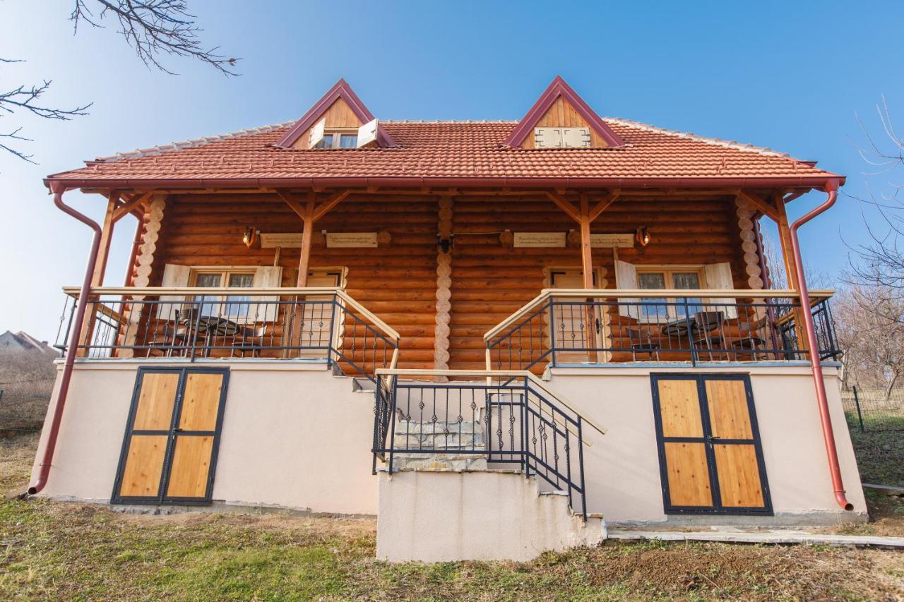 Apartmani Zuti Leptir Rednek Kültér fotó